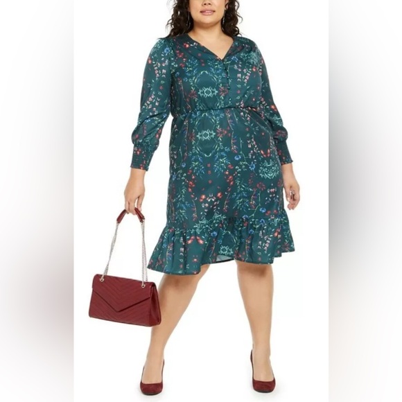 NY Collection Dresses & Skirts - 🚨New NY Collection Printed Smocked Sleeve Midi Dress